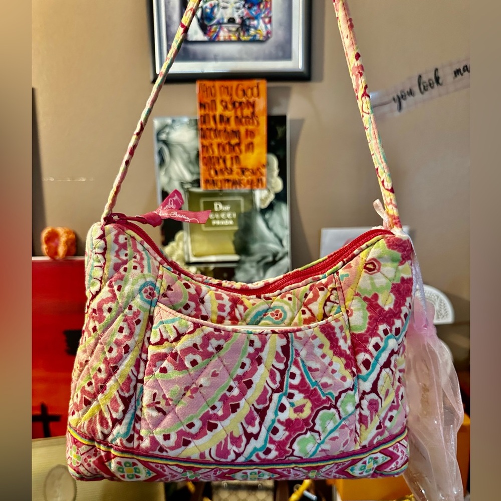 New ๐ Vera Bradley Pink Quilted Women's Bag and Canvas & Jewelry Bundle - Picture 3 of 12